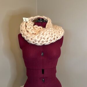 Altar'd State chunky knit infinity scarf in cream ￼
